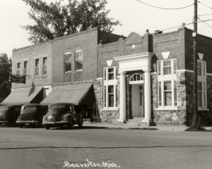 Bank block - Agin's new store on left